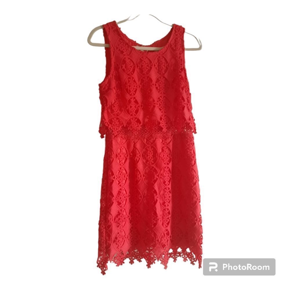 Soieblu Coral Red Sleeveless Crop Lace Dress